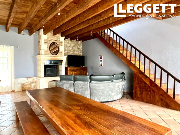 Image No.4-9 Bed House for sale