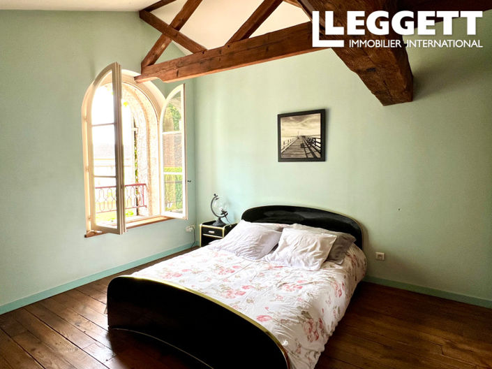 Image No.6-9 Bed House for sale