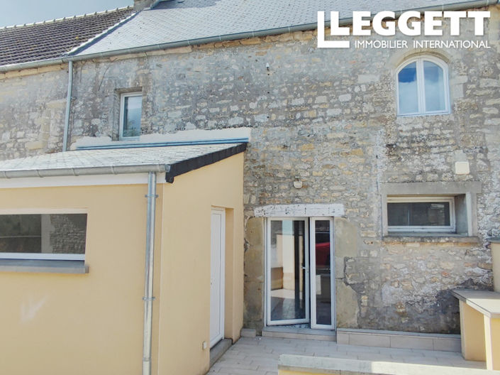 Image No.10-3 Bed House for sale