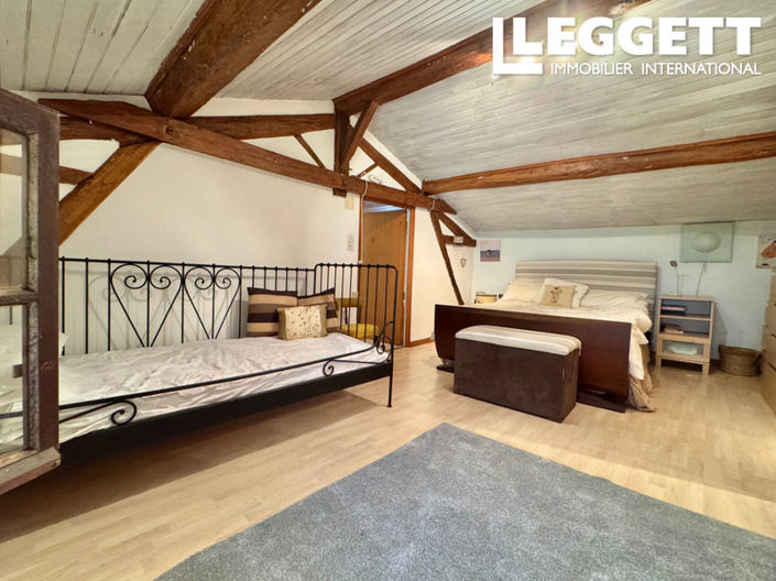 Image No.6-3 Bed House for sale