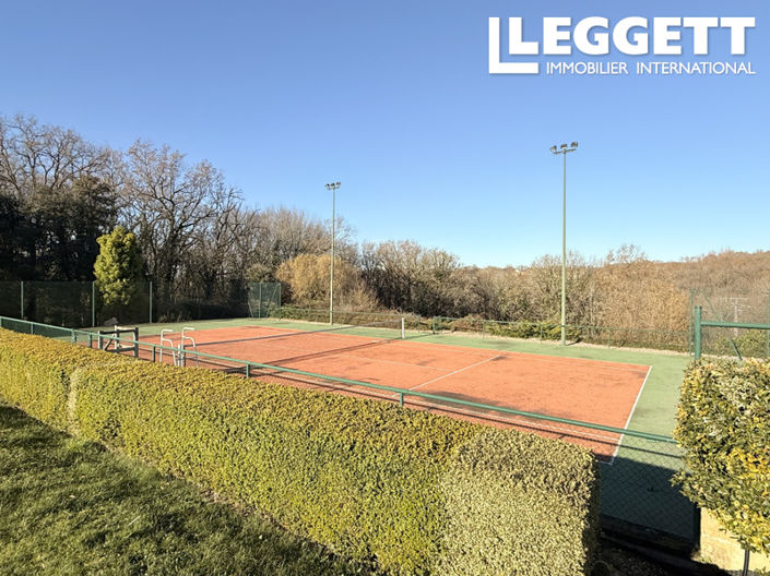 Image No.8-4 Bed House for sale