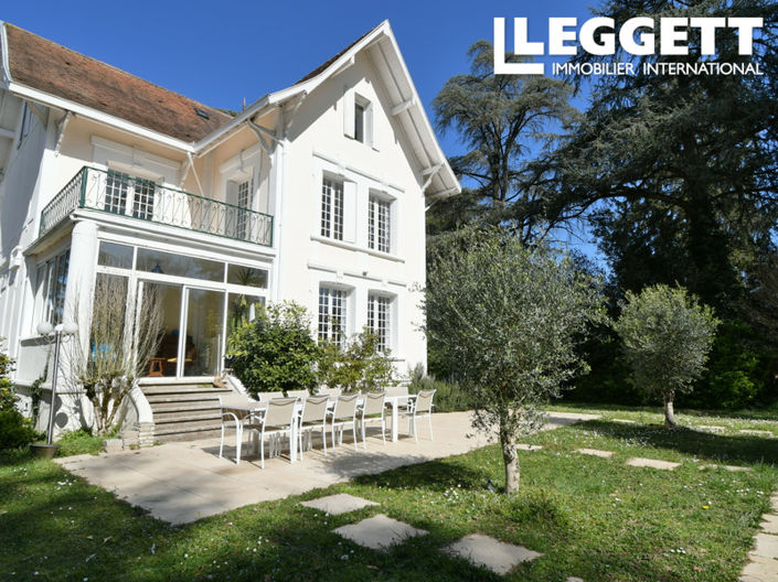 Image No.1-6 Bed House for sale