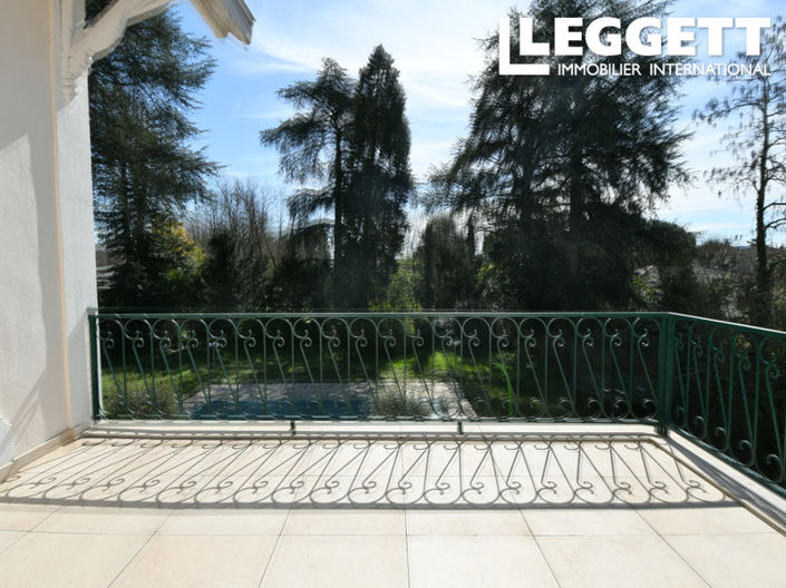 Image No.10-6 Bed House for sale