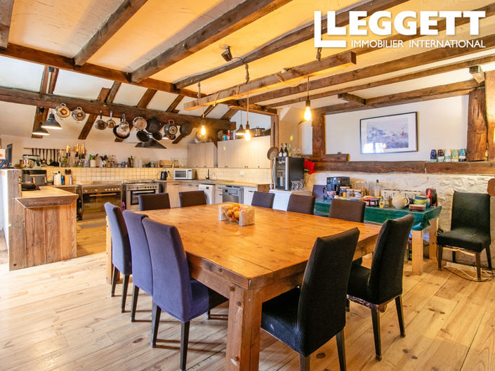 Image No.9-6 Bed House for sale