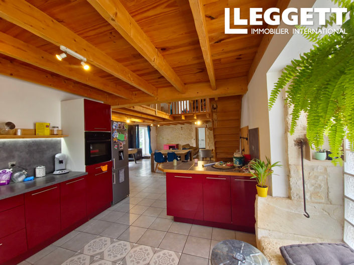 Image No.2-5 Bed House for sale