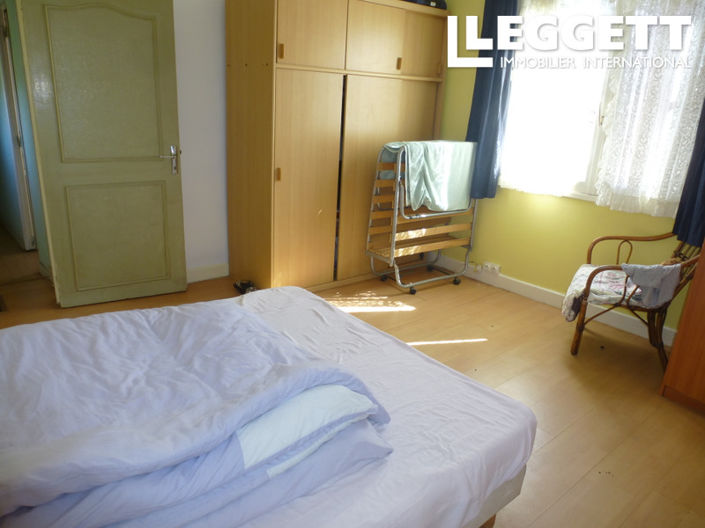 Image No.10-2 Bed House for sale