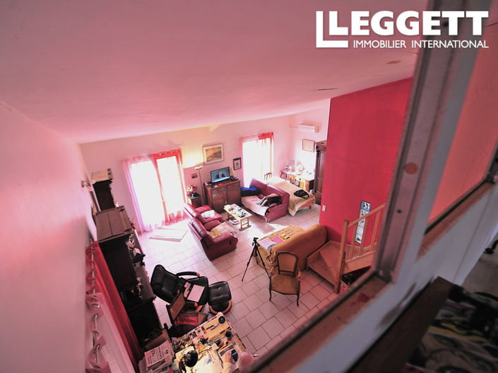 Image No.8-2 Bed House for sale