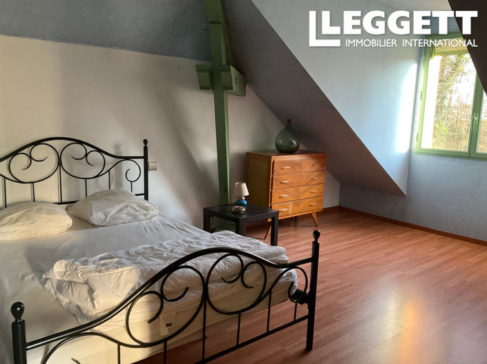 Image No.7-4 Bed House for sale