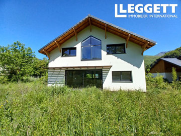 5 Bed House for sale