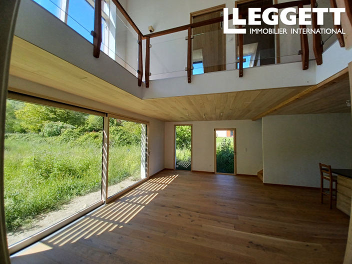 Image No.10-5 Bed House for sale