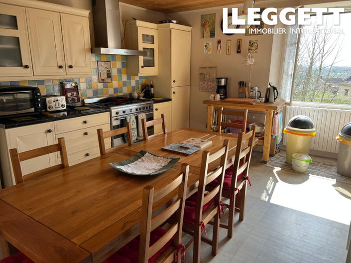 Image No.6-3 Bed House for sale