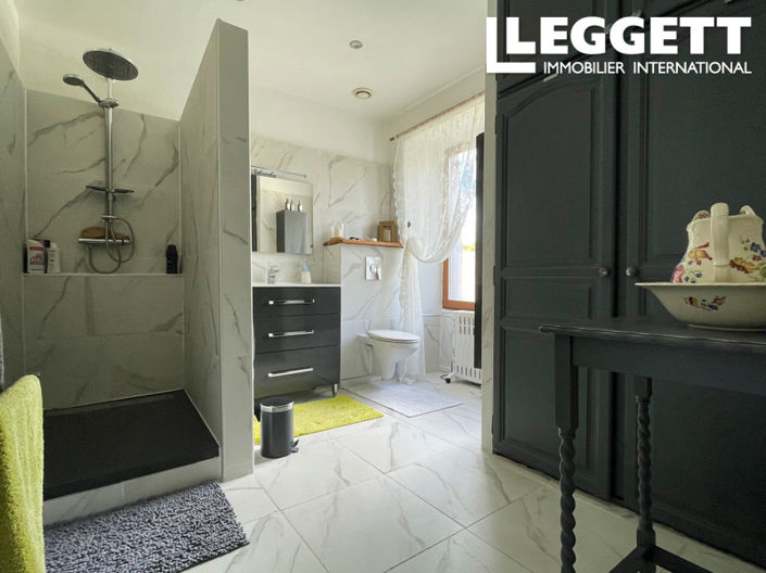 Image No.7-4 Bed House for sale