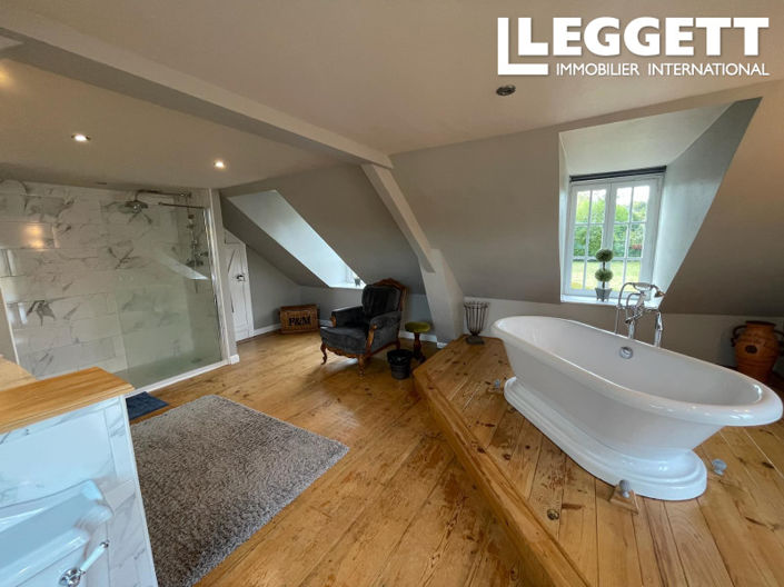 Image No.7-3 Bed House for sale