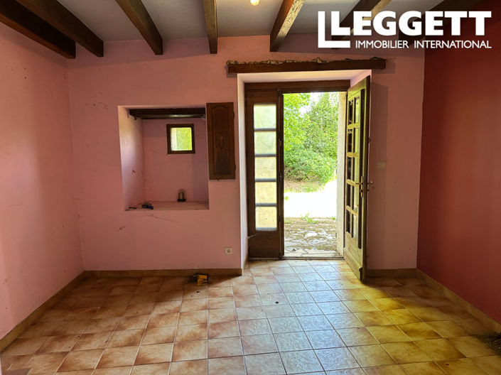 Image No.10-5 Bed House for sale