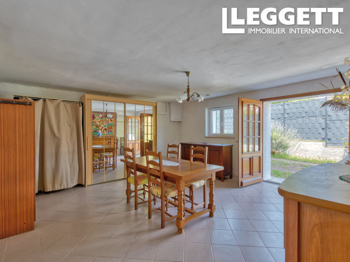 Image No.6-3 Bed House for sale