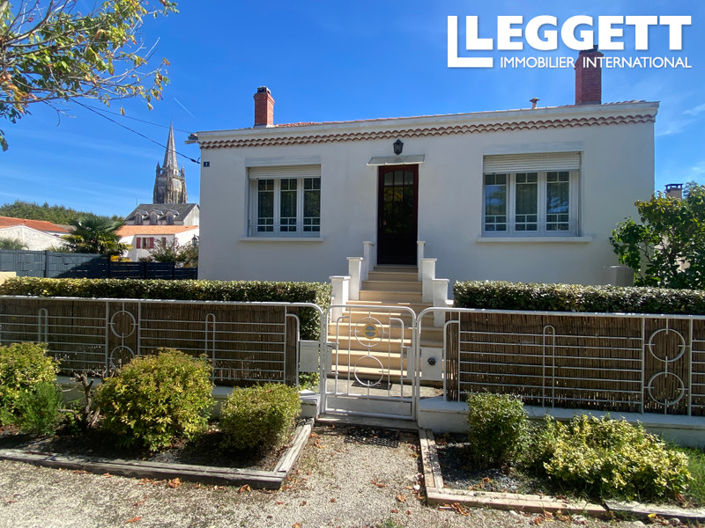 Image No.8-3 Bed House for sale