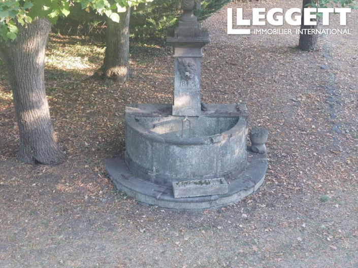 Image No.8-4 Bed House for sale