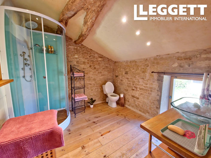 Image No.9-7 Bed House for sale