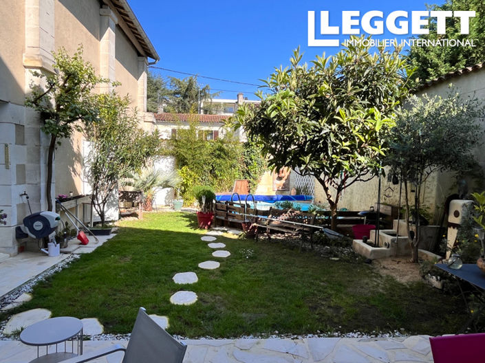 Image No.2-6 Bed House for sale