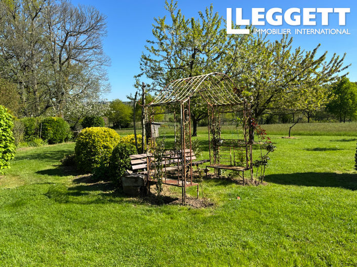 Image No.6-3 Bed House for sale