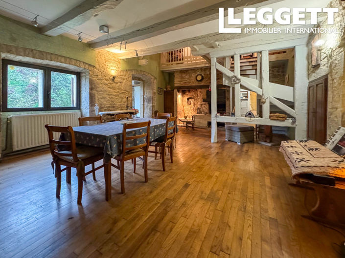 Image No.6-8 Bed House for sale