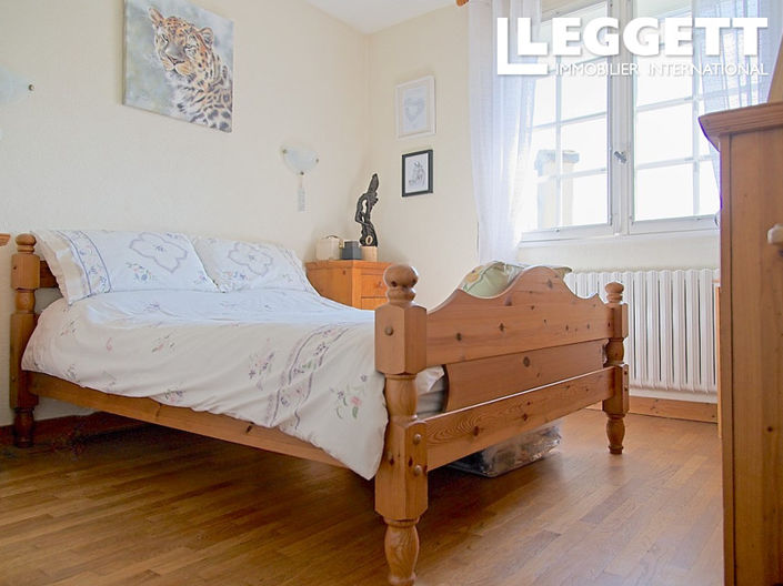 Image No.7-4 Bed House for sale