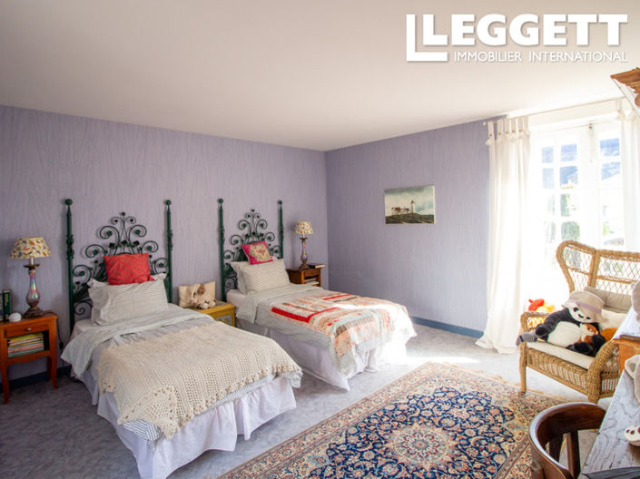 Image No.7-3 Bed House for sale