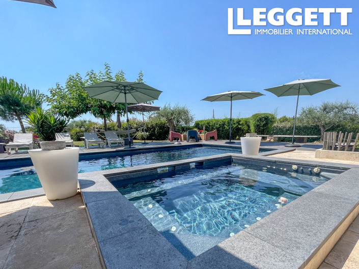 Image No.2-4 Bed House for sale