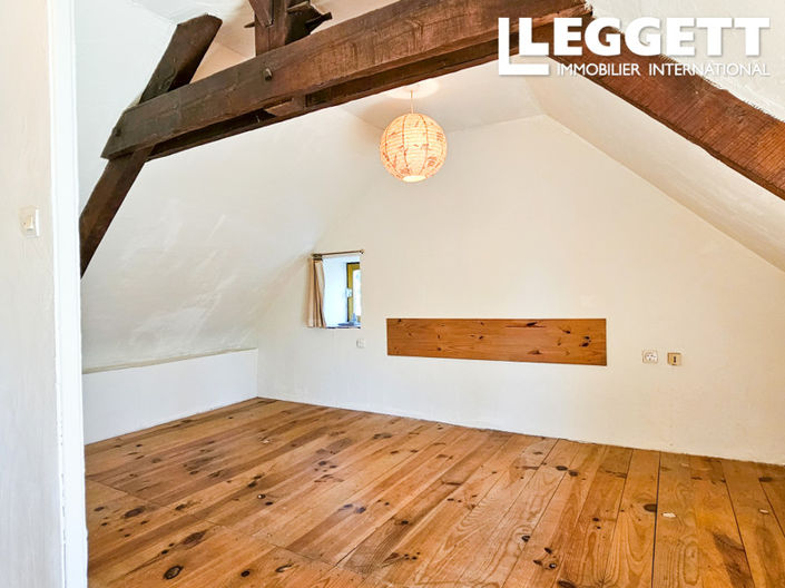 Image No.10-2 Bed House for sale