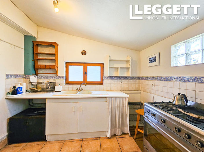 Image No.5-2 Bed House for sale