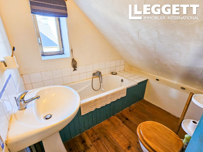 Image No.7-2 Bed House for sale