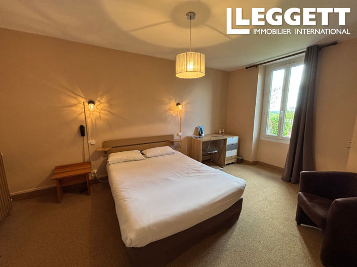 Image No.6-13 Bed House for sale