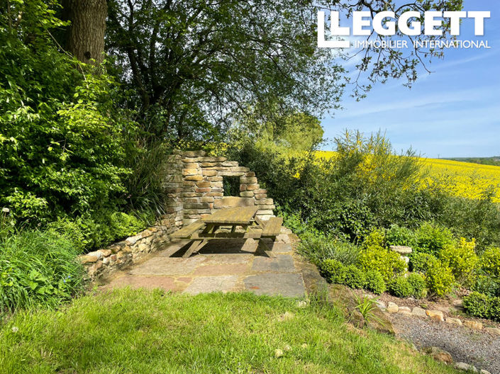 Image No.9-3 Bed House for sale