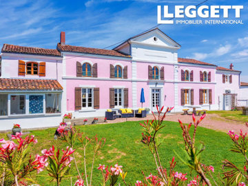 1 - Saint-Jean-d'Angély, House