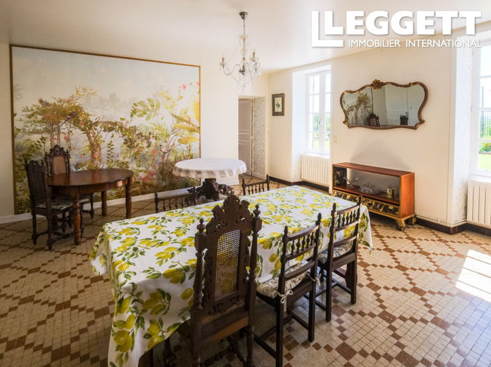 Image No.4-4 Bed House for sale