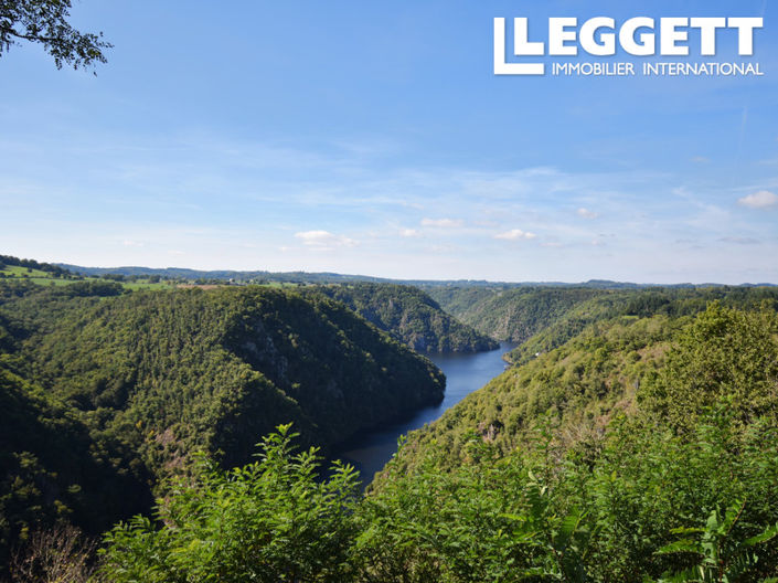 Image No.10-2 Bed House for sale