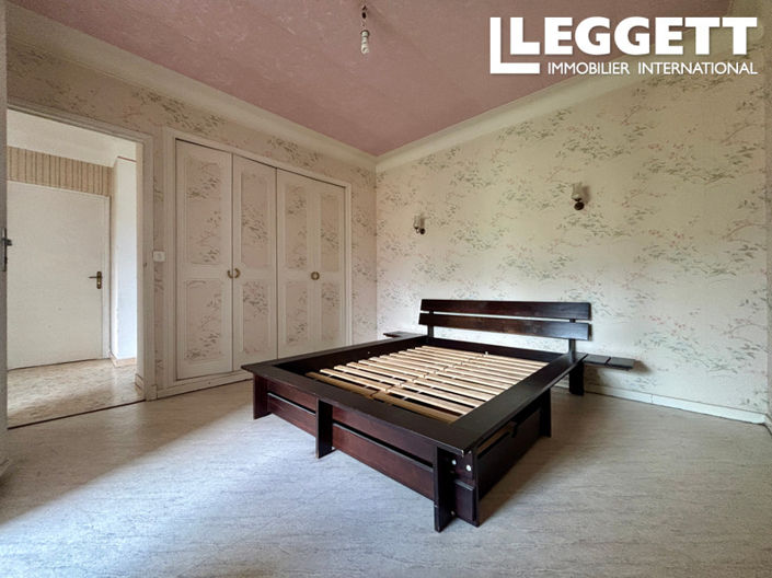 Image No.10-4 Bed House for sale