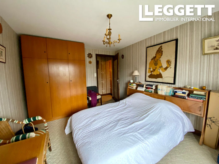 Image No.10-2 Bed House for sale