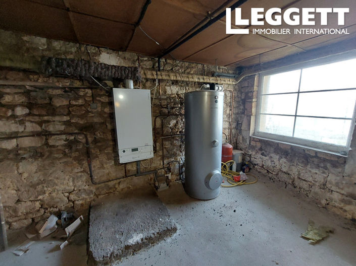 Image No.9-3 Bed House for sale