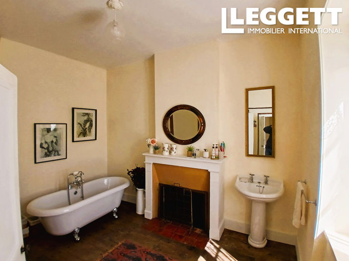 Image No.7-3 Bed House for sale