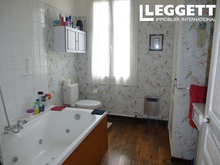 Image No.10-3 Bed House for sale