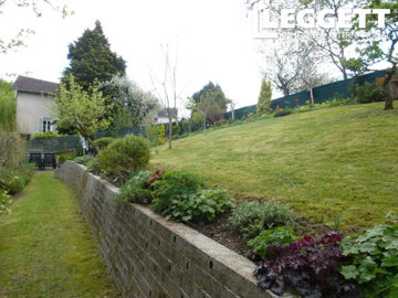 ahr0chm6ly9jzg4uagvzdglhlmltbw8vaw1hz2uvvevom