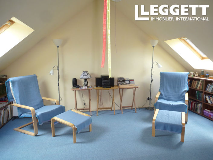 Image No.9-3 Bed House for sale