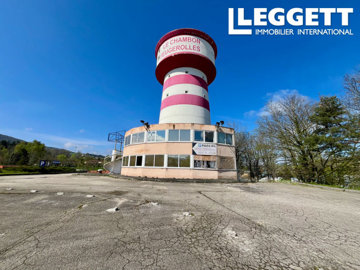 1 - Le Chambon-Feugerolles, House