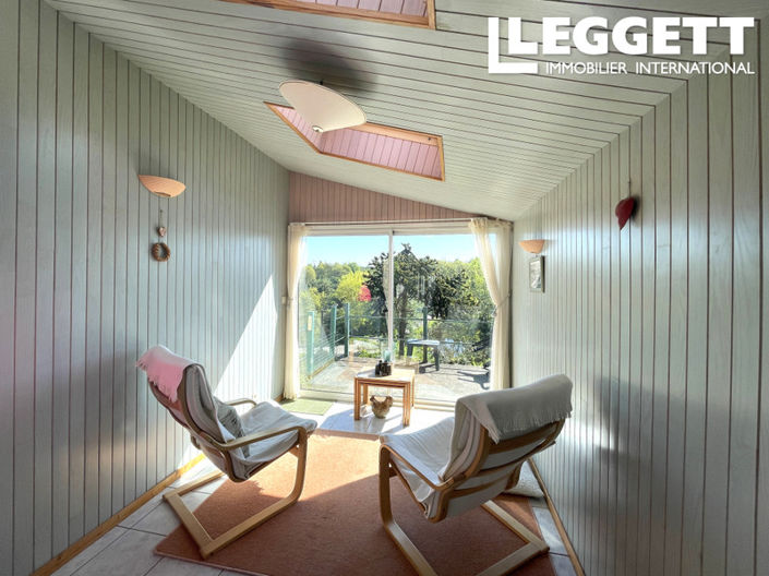 Image No.5-2 Bed House for sale