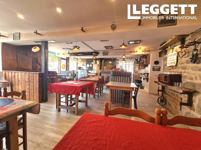 Image No.2-7 Bed Commercial for sale