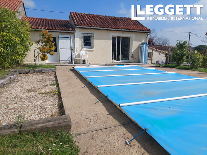 Image No.10-3 Bed House for sale