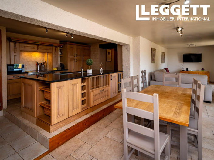 Image No.5-14 Bed Commercial for sale