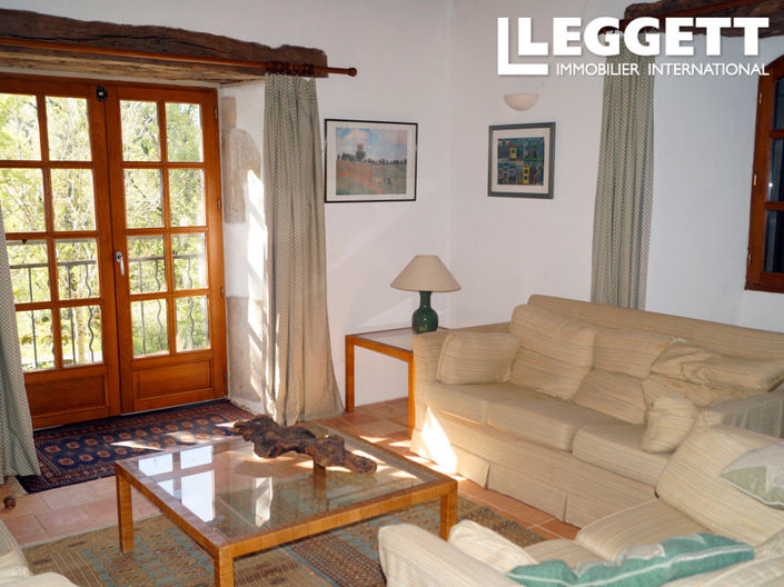 Image No.6-5 Bed House for sale