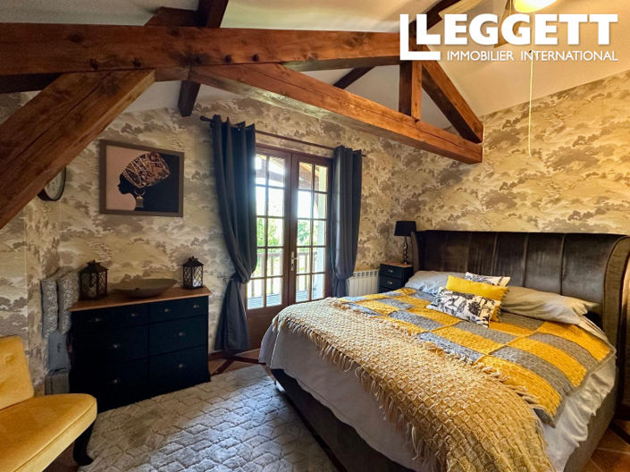 Image No.8-4 Bed House for sale